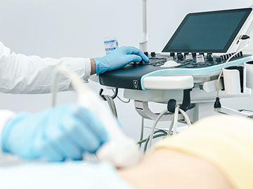 エコーを最大限活用した精密診断と治療